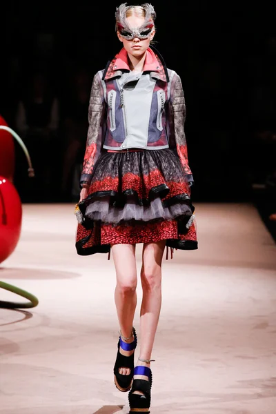 Look 36